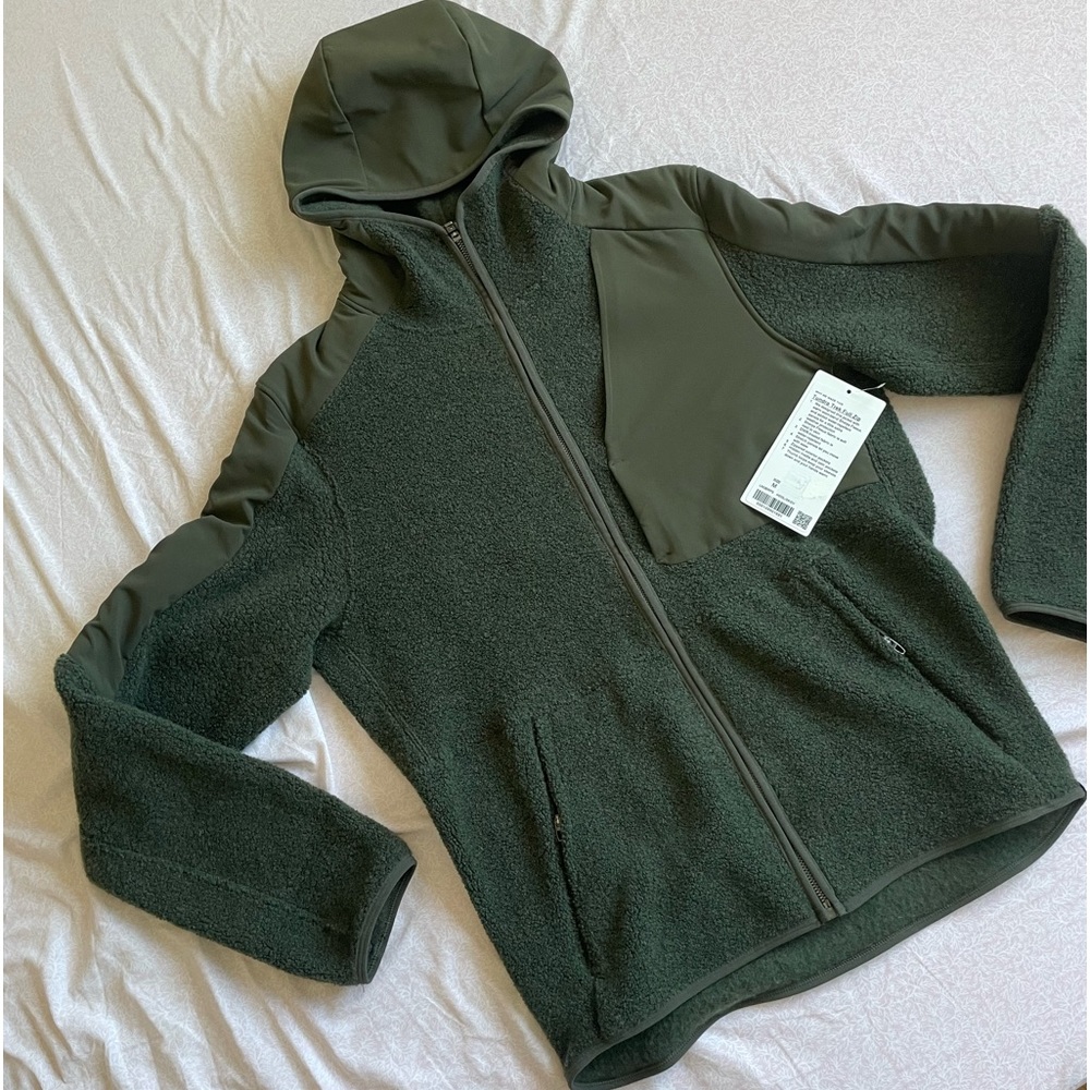 lululemon athletica Green Hooded Jacket